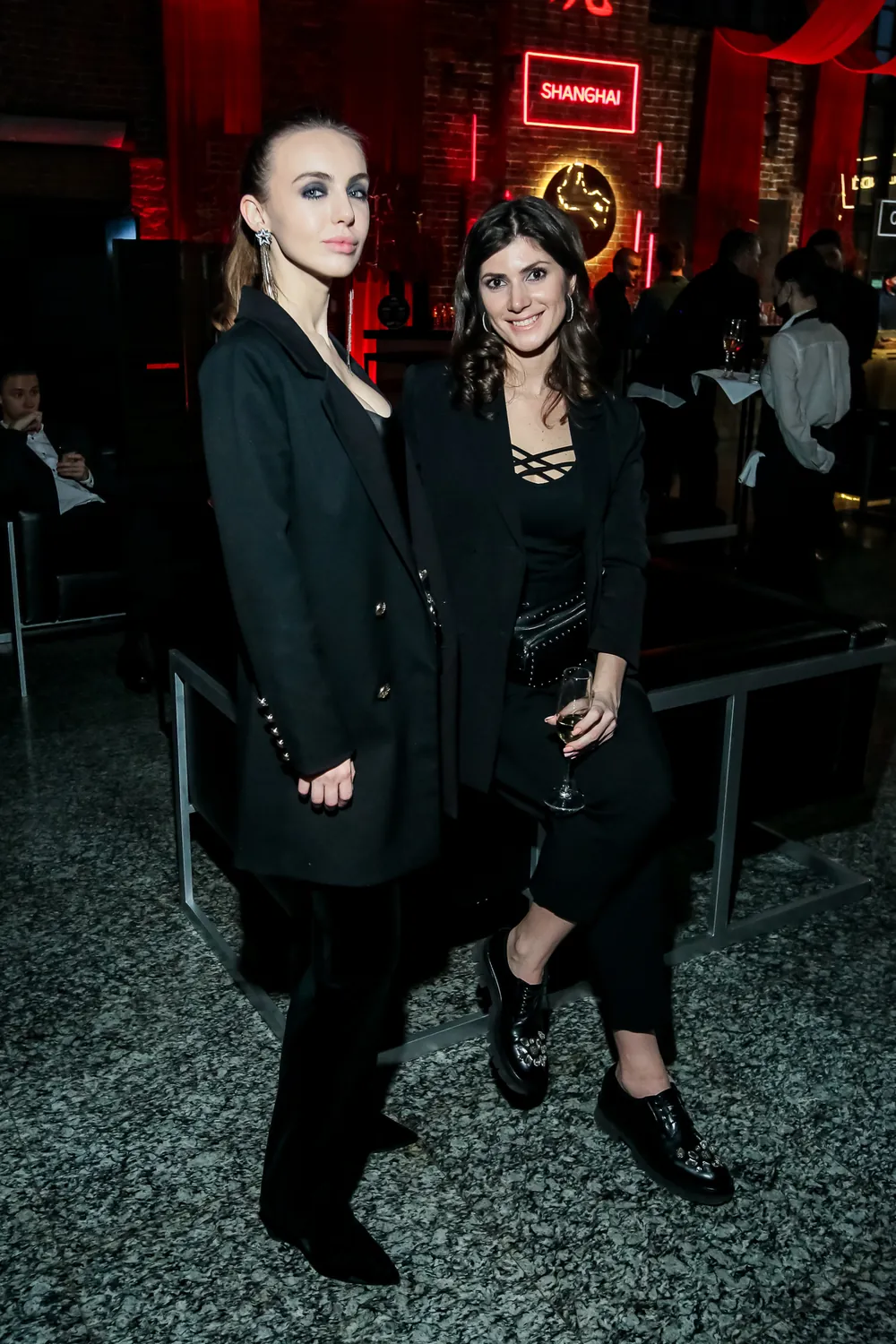 Kings of the night — James Bond party